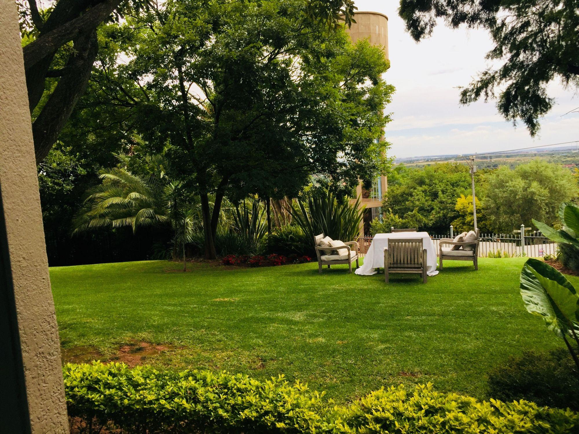 Amoris Guest House-Waterkloof Ridge Pretoria Luaran gambar